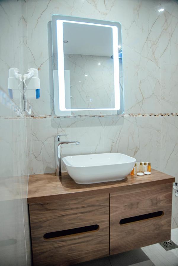 Mk Premier Hotell Novi Pazar Eksteriør bilde