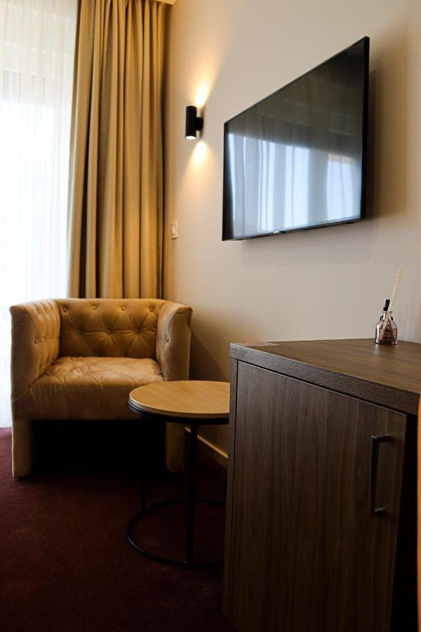 Mk Premier Hotell Novi Pazar Eksteriør bilde