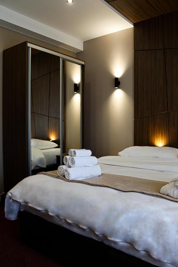 Mk Premier Hotell Novi Pazar Eksteriør bilde