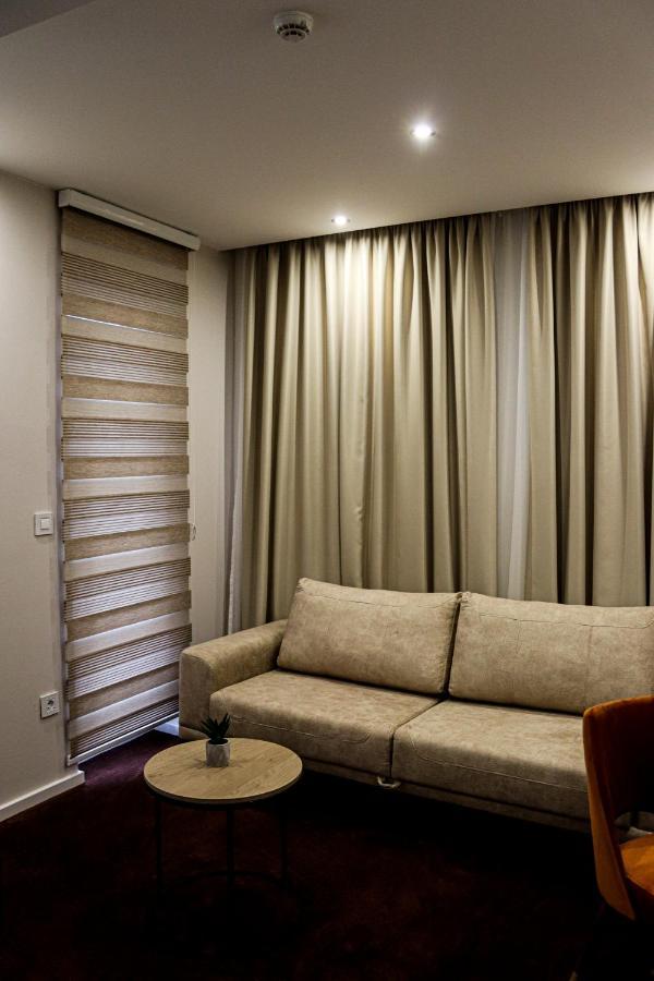 Mk Premier Hotell Novi Pazar Eksteriør bilde